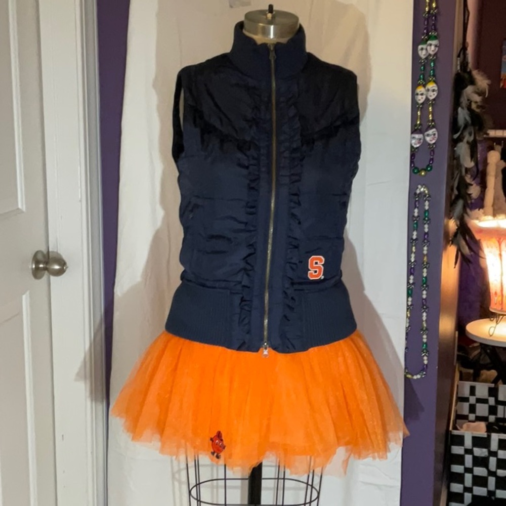 Syracuse University ruffle vest size medium-RARE